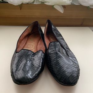 Sam Edelman Alvin snakeskin black loafers 8
